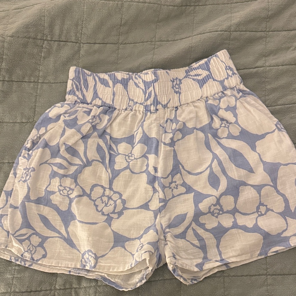 Billabong High Waist Floral Shorts - Blue and White